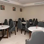 Al Raha Apartment Hotel
